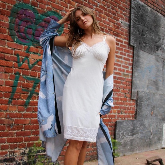 Vintage Japanese style crane print long side slit robe - Picture 8 of 11